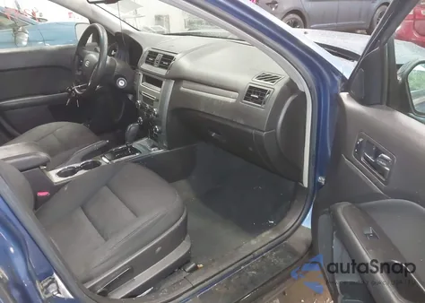 2010 Ford Fusion Se z USA, uszkodzony, nr VIN 3FAHP0HG8AR352346